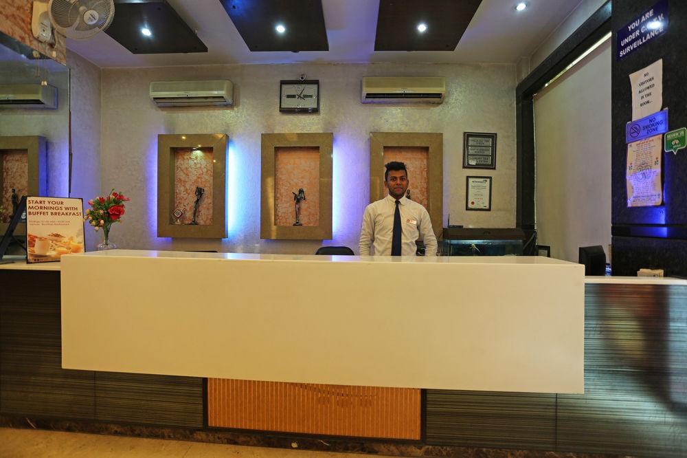 Hotel Star Plaza@New Delhi Railway Station Kültér fotó