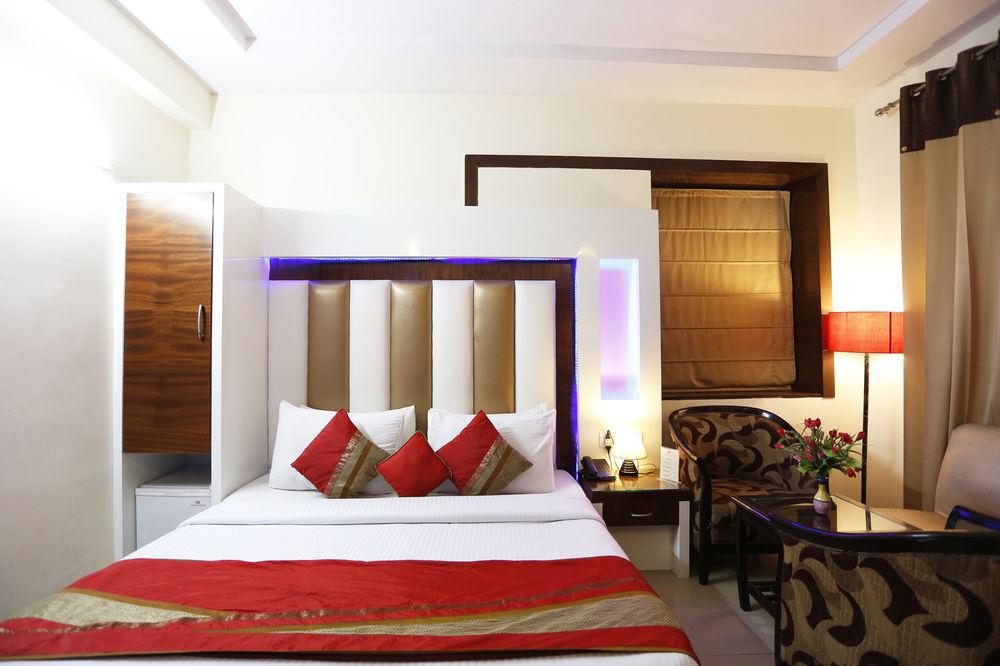 Hotel Star Plaza@New Delhi Railway Station Kültér fotó