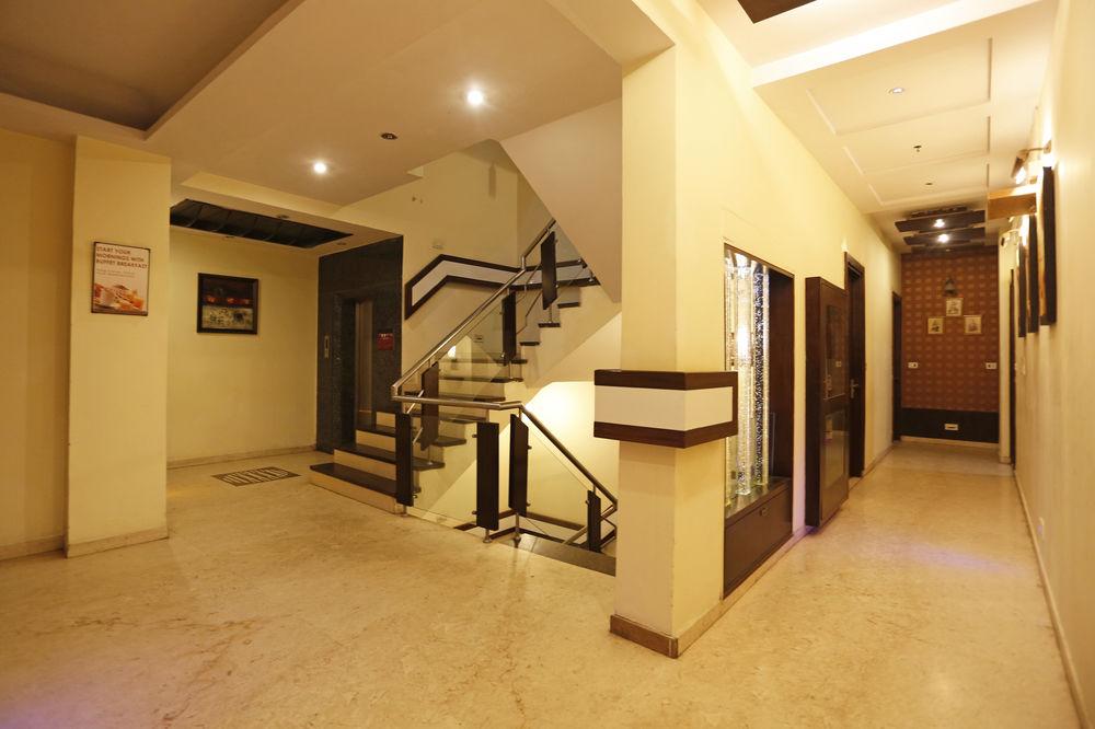 Hotel Star Plaza@New Delhi Railway Station Kültér fotó