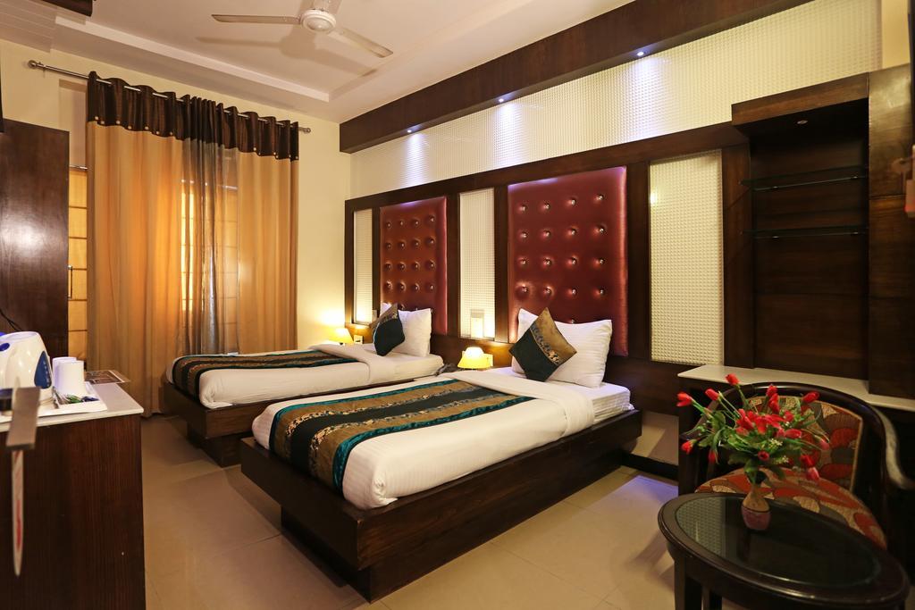 Hotel Star Plaza@New Delhi Railway Station Kültér fotó