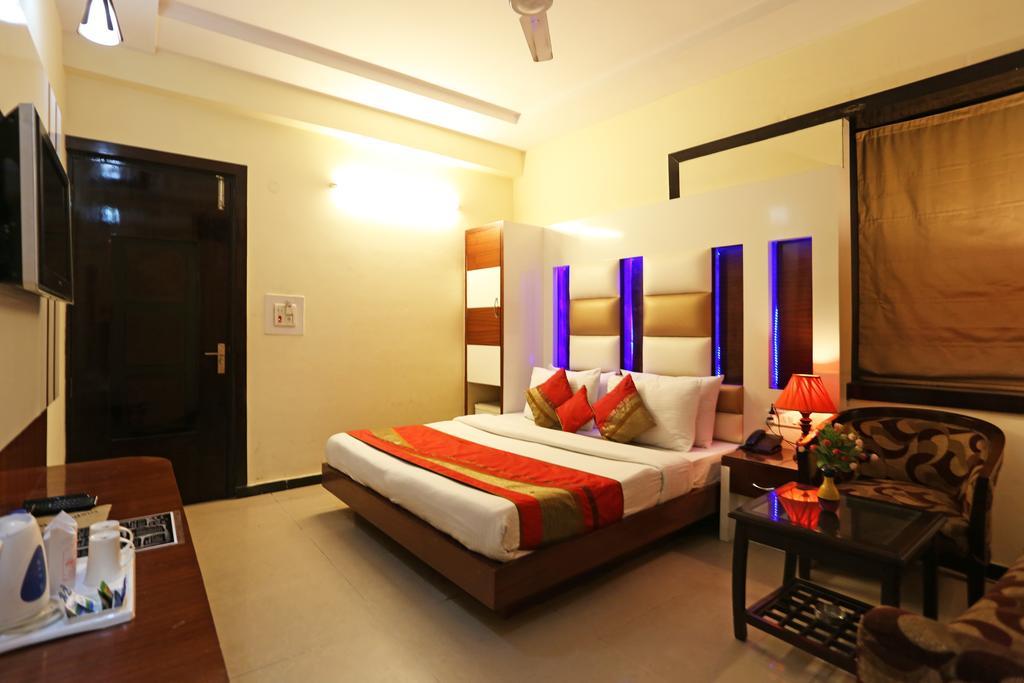 Hotel Star Plaza@New Delhi Railway Station Kültér fotó