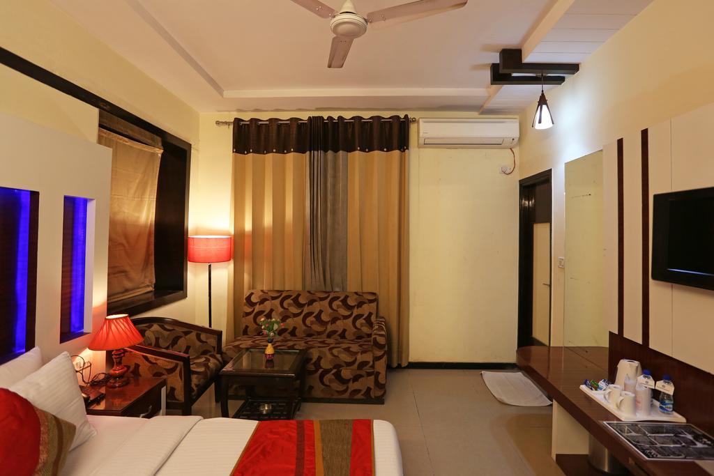 Hotel Star Plaza@New Delhi Railway Station Kültér fotó