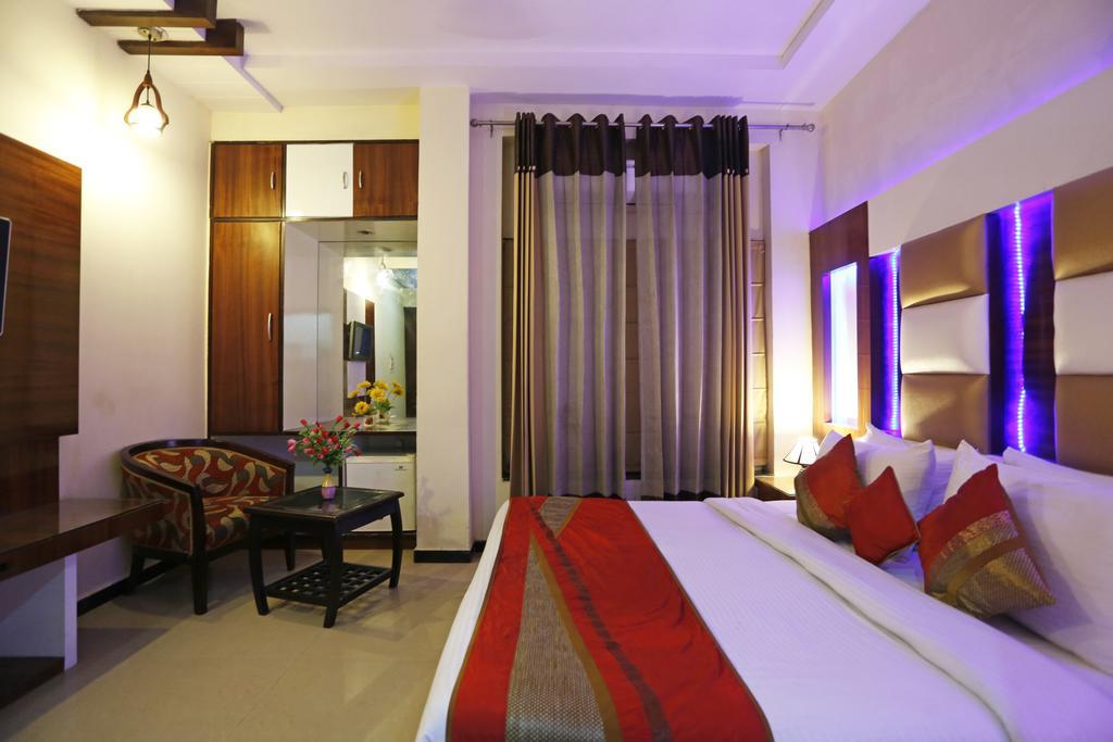 Hotel Star Plaza@New Delhi Railway Station Kültér fotó