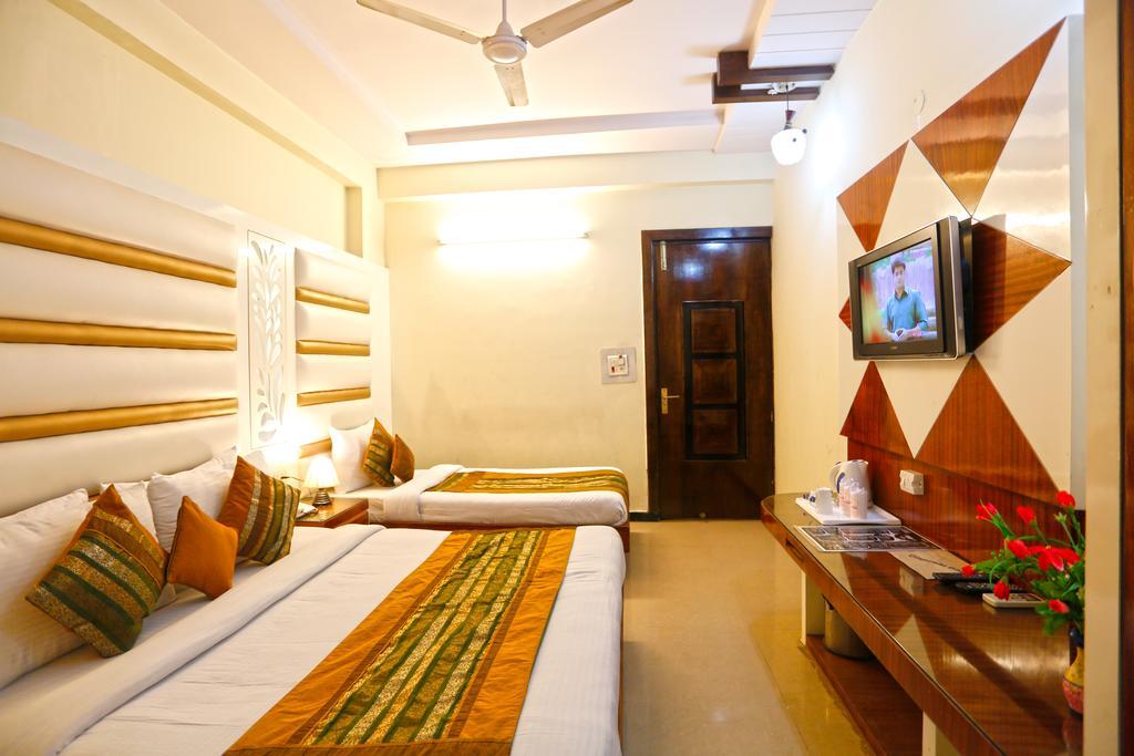 Hotel Star Plaza@New Delhi Railway Station Kültér fotó