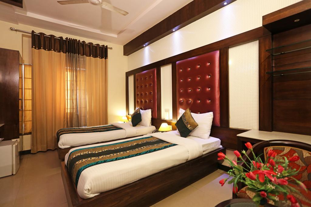 Hotel Star Plaza@New Delhi Railway Station Kültér fotó